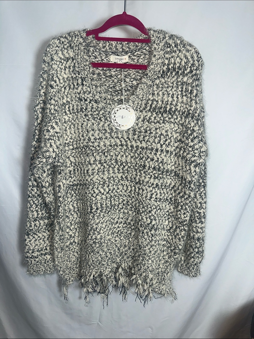 Umgee Marled Fringe Crewneck Sweater - Cream & Black